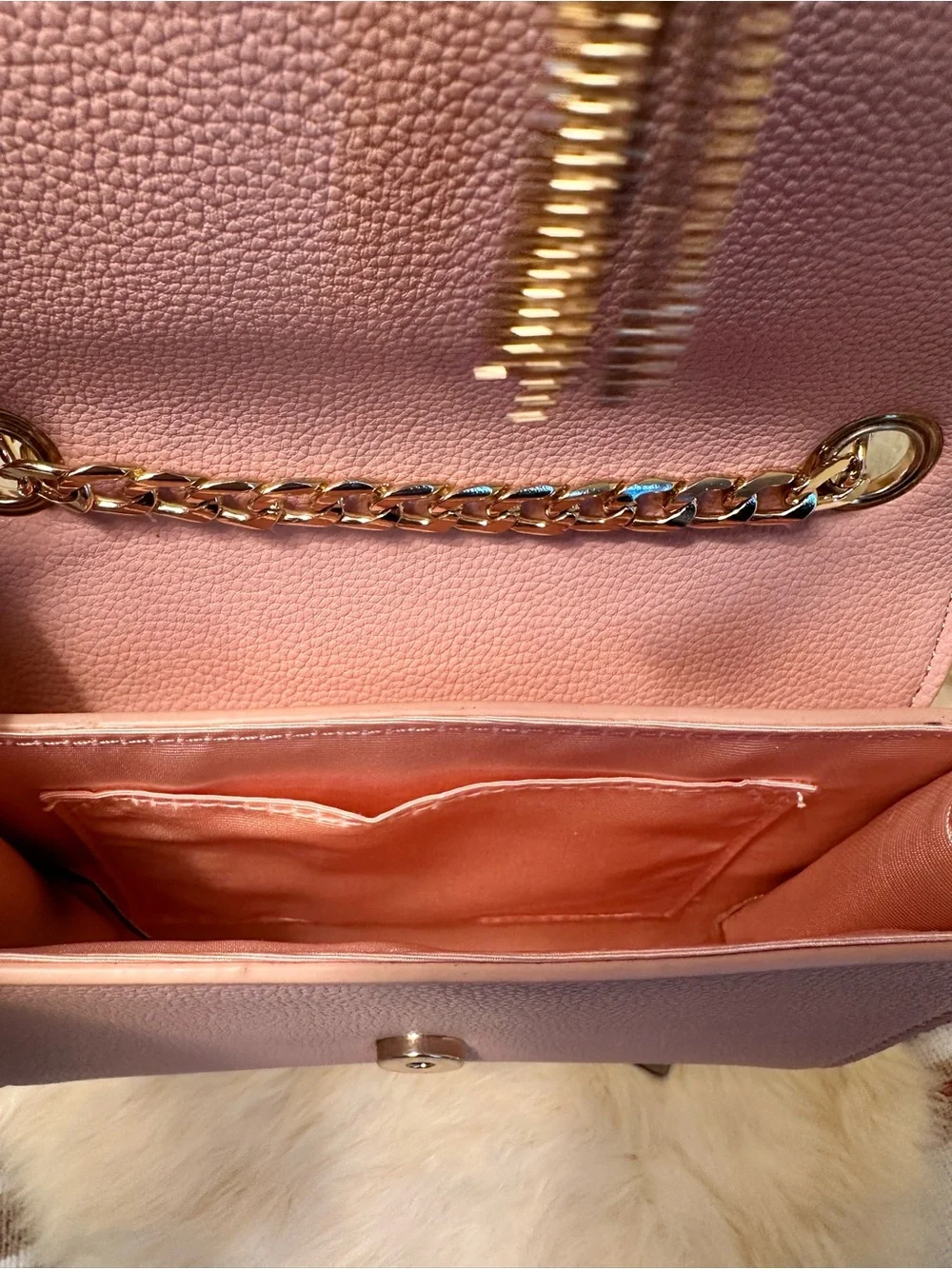 Pink Snake-Texture Chain Shoulder Bag - Picture 3 of 4